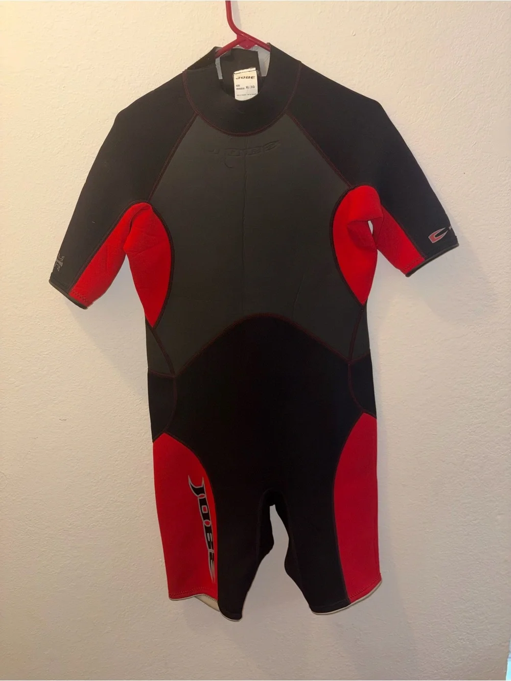 Mens Red and Black Jobe sports wetsuit sz XL /XG